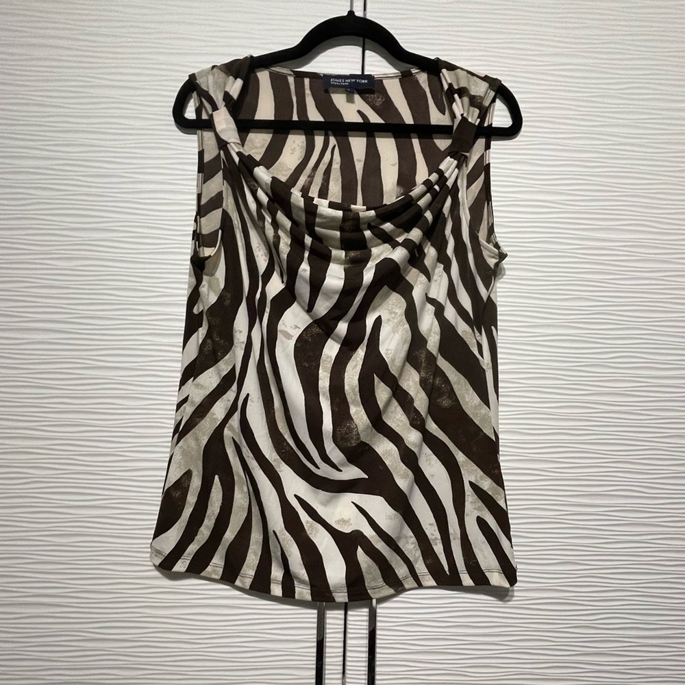 JONES OF NEW YORK SIGNATURE BROWN AND WHITE ZEBRA PRINT SHELL WITH COWL NECKLINE